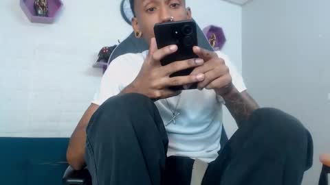 man_san11 online show from December 20, 7:10 pm