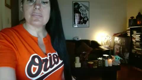 mandaloriangirlsfight online show from April 4, 8:38 pm