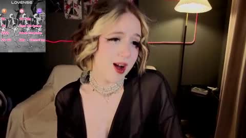 Luna online show from April 3, 10:17 pm