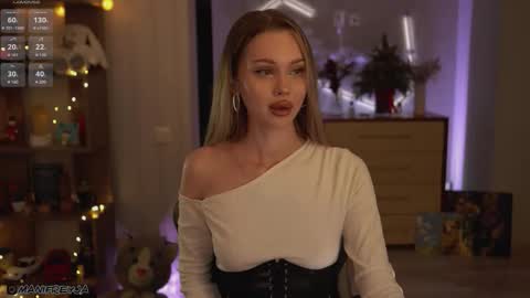 Amelie online show from January 17, 7:55 pm