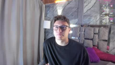 Manson and Zoe online show from June 7, 11:26 am