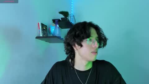 Manuel online show from October 28, 3:07 am