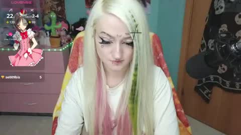 Manuela online show from July 22, 8:33 pm