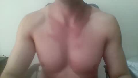 manuelcadavid18 online show from April 28, 10:03 pm