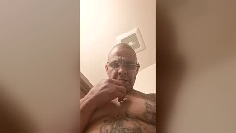 manuelcortezblk online show from July 13, 11:58 am