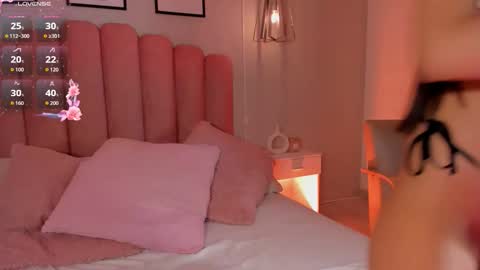 MARA online show from December 17, 8:15 pm