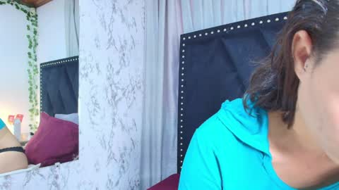 maraa_x online show from May 6, 1:28 pm