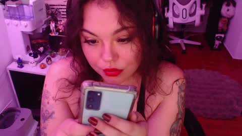 marcela2101s online show from April 11, 10:25 pm