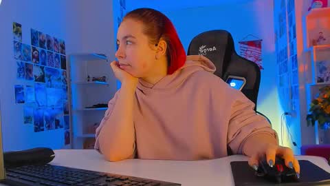 MarcelineChi online show from February 18, 5:29 am