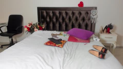 Marcia online show from October 17, 6:01 pm