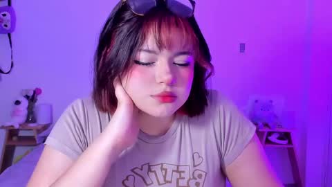 danna online show from February 9, 10:42 am