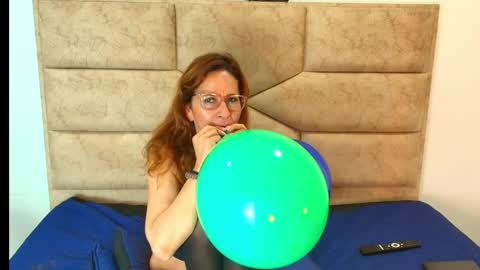 margareth online show from April 29, 5:30 pm