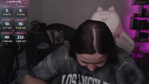 mari moore online show from October 14, 7:33 am