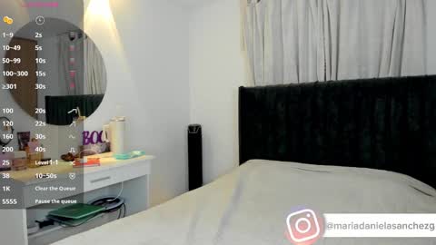 mariadanielasanchez online show from October 21, 1:44 am