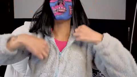 Maria online show from October 31, 8:31 pm