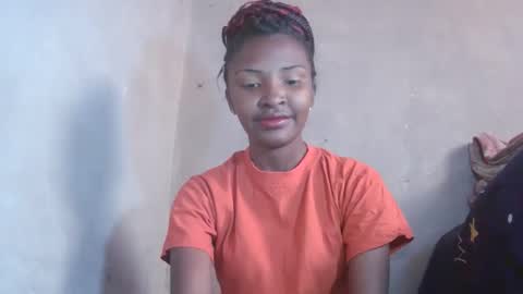Snapshot of mariah586 chatting on September 21, 6:28 am Maria online show from September 21, 6:28 am