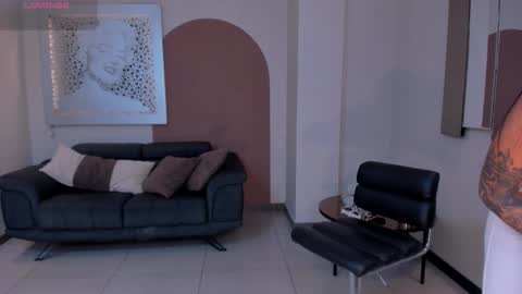 MARIA HERRERA  online show from November 10, 12:46 am