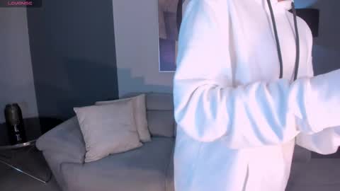 MARIA HERRERA  online show from February 27, 4:27 am