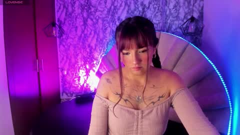   online show from October 21, 11:37 am