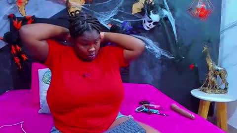  MARIAM online show from November 18, 11:46 am