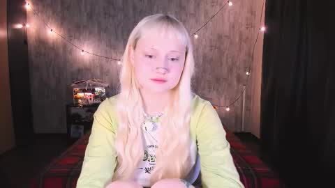 Maria online show from November 25, 12:20 am