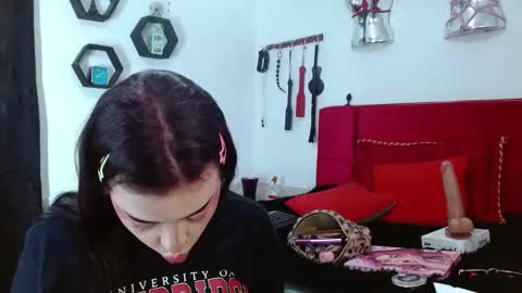 Marian online show from December 18, 6:36 pm