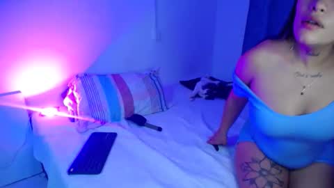 mariana aria online show from May 5, 2:51 am
