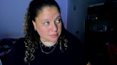 Snapshot of mariana_smittt chatting on September 13, 6:27 am   Independent Model online show from September 13, 6:27 am