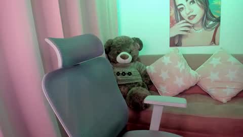 Mariana Lopez online show from February 26, 6:50 am