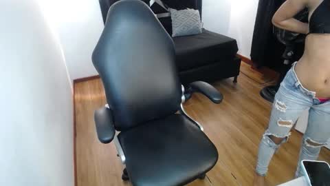 Mariana online show from January 12, 3:02 am