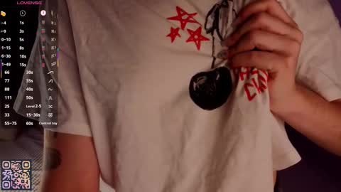 Mariana online show from December 2, 6:06 pm