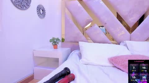 Marianee Rousse  online show from October 12, 1:53 am