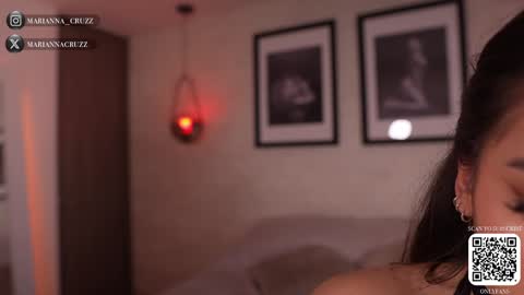 MARIANA  online show from November 15, 3:57 pm