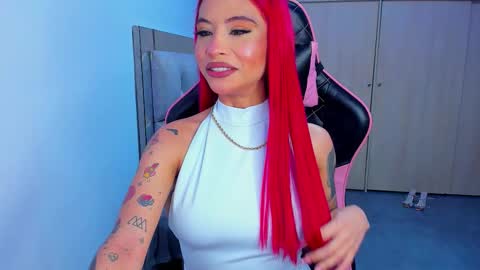 M A R I A N E online show from November 29, 10:56 am