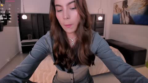 Marianne  online show from February 7, 9:48 pm