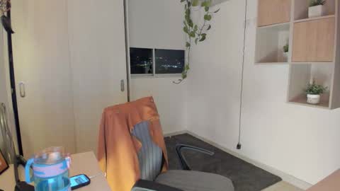 mariascarlett online show from December 17, 3:13 am