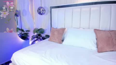 Maria online show from September 15, 5:36 pm