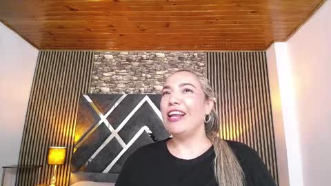 marie_hss online show from April 8, 9:29 pm