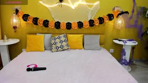 Mary 3 online show from November 1, 1:50 am