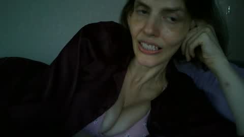 Mariejojo online show from July 8, 9:40 pm