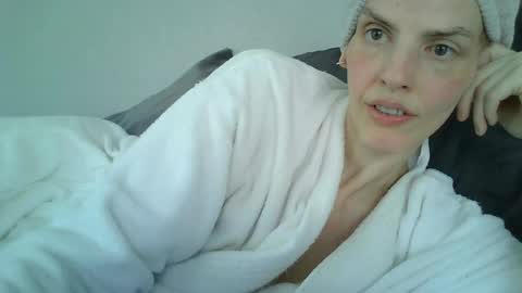 Mariejojo online show from June 30, 2:49 pm