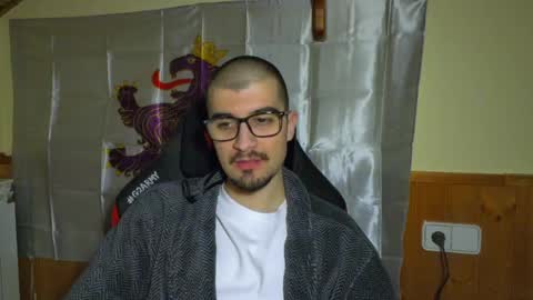 Marie online show from April 4, 8:27 pm