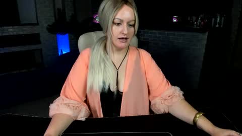 mariemlui online show from September 13, 7:11 am