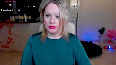 mariemlui online show from November 25, 11:09 am