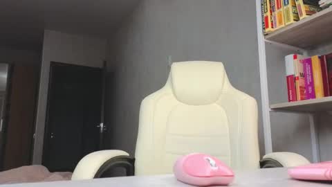 Marietta online show from November 3, 1:45 pm