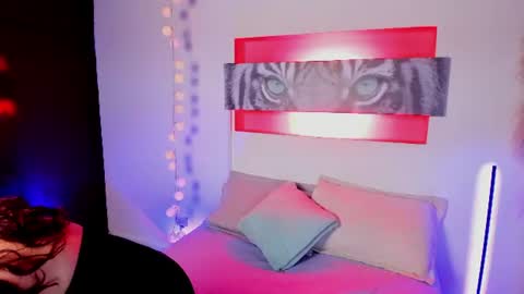 mariia_paulaa online show from June 30, 4:12 am