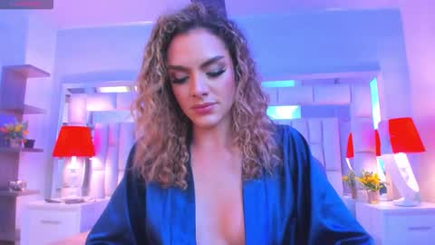 mariiahneedles online show from February 11, 3:43 am