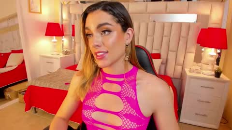 mariiahneedles online show from January 16, 7:07 am