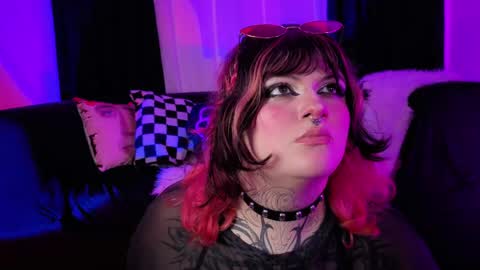 mariiana_velezz online show from March 21, 12:27 am