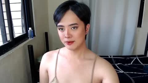 Snapshot of marikosue01 chatting on February 4, 6:14 am marikosue online show from February 4, 6:14 am